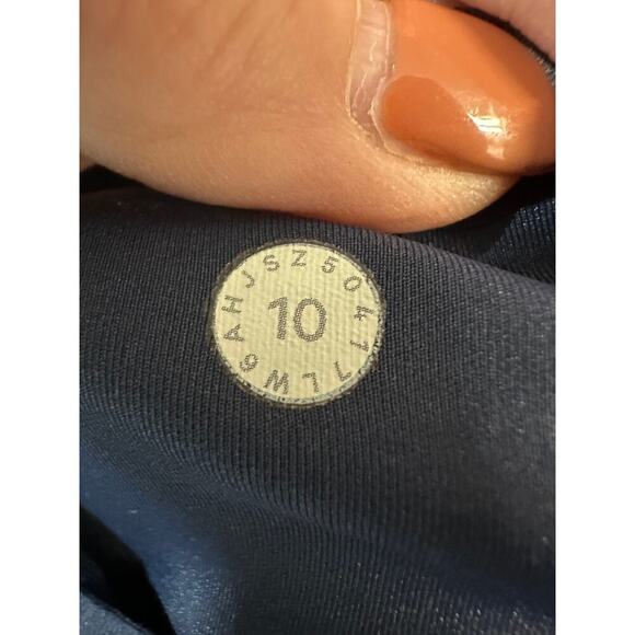 Lululemon Back In Movement Crop Everlux Gym Workout Leggings Blue 10 W6AHJS - Picture 9 of 9